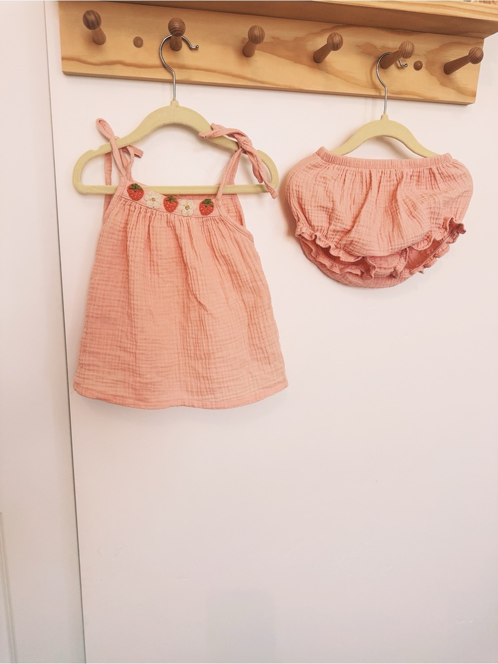 Baby Girls Peach Muslin Diaper Cover - Soft Ruffle Bloomers